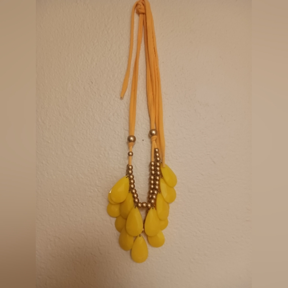 Vintage Retro Acrylic Necklace